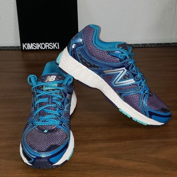 New Balance 580 V4 Running Shoe Sneakers Women 7.5 Navy/Cobalt‎ Blue - Picture 1 of 9